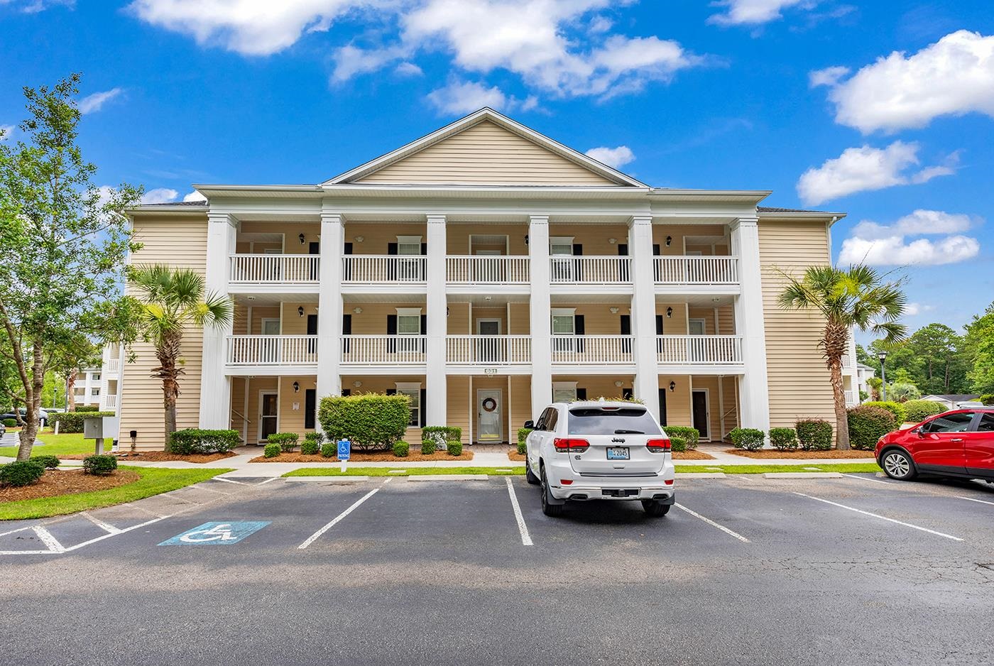 631 Woodmoor Dr. UNIT #303 Murrells Inlet, SC 29576