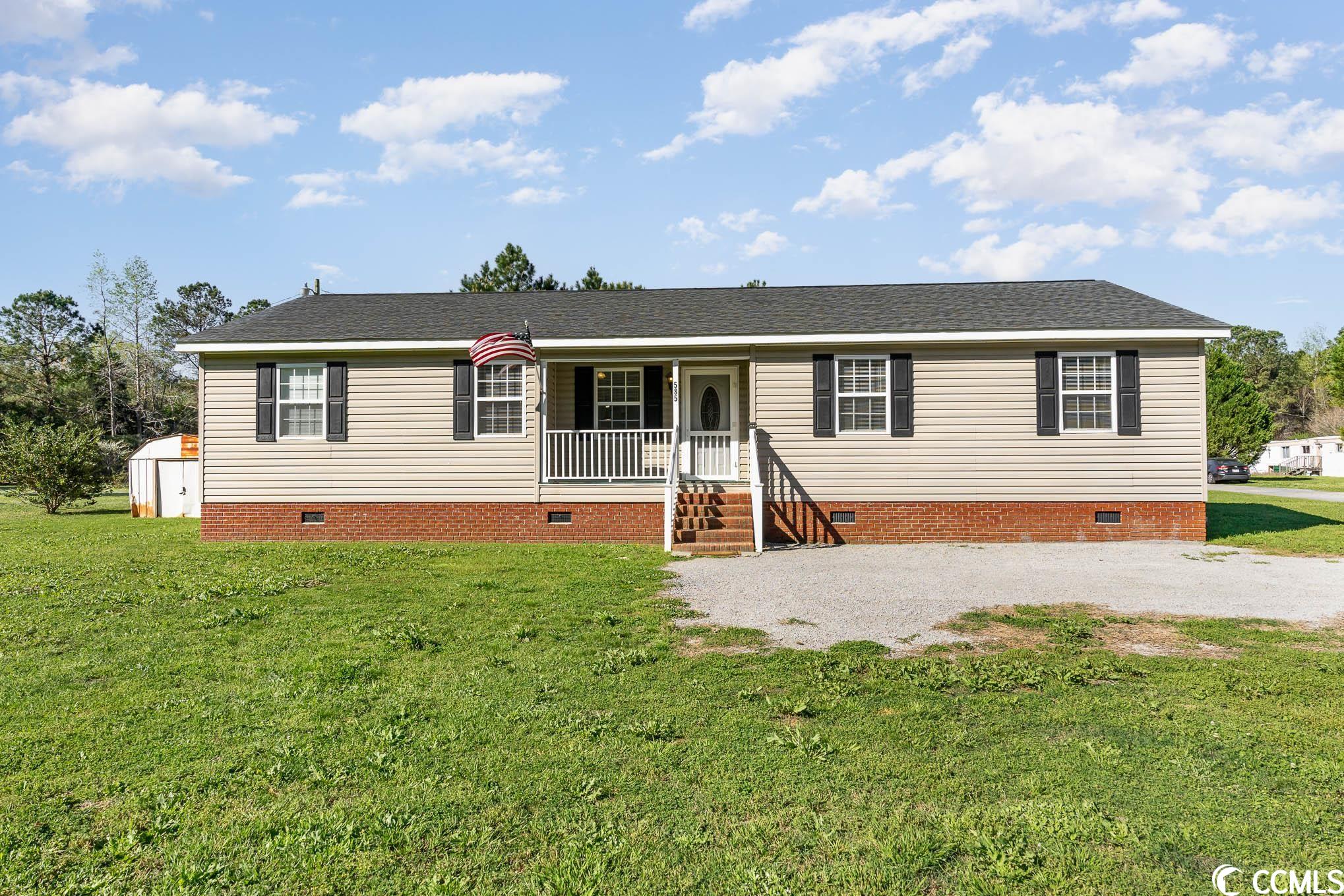 585 Cox Rd. Hemingway, SC 29554