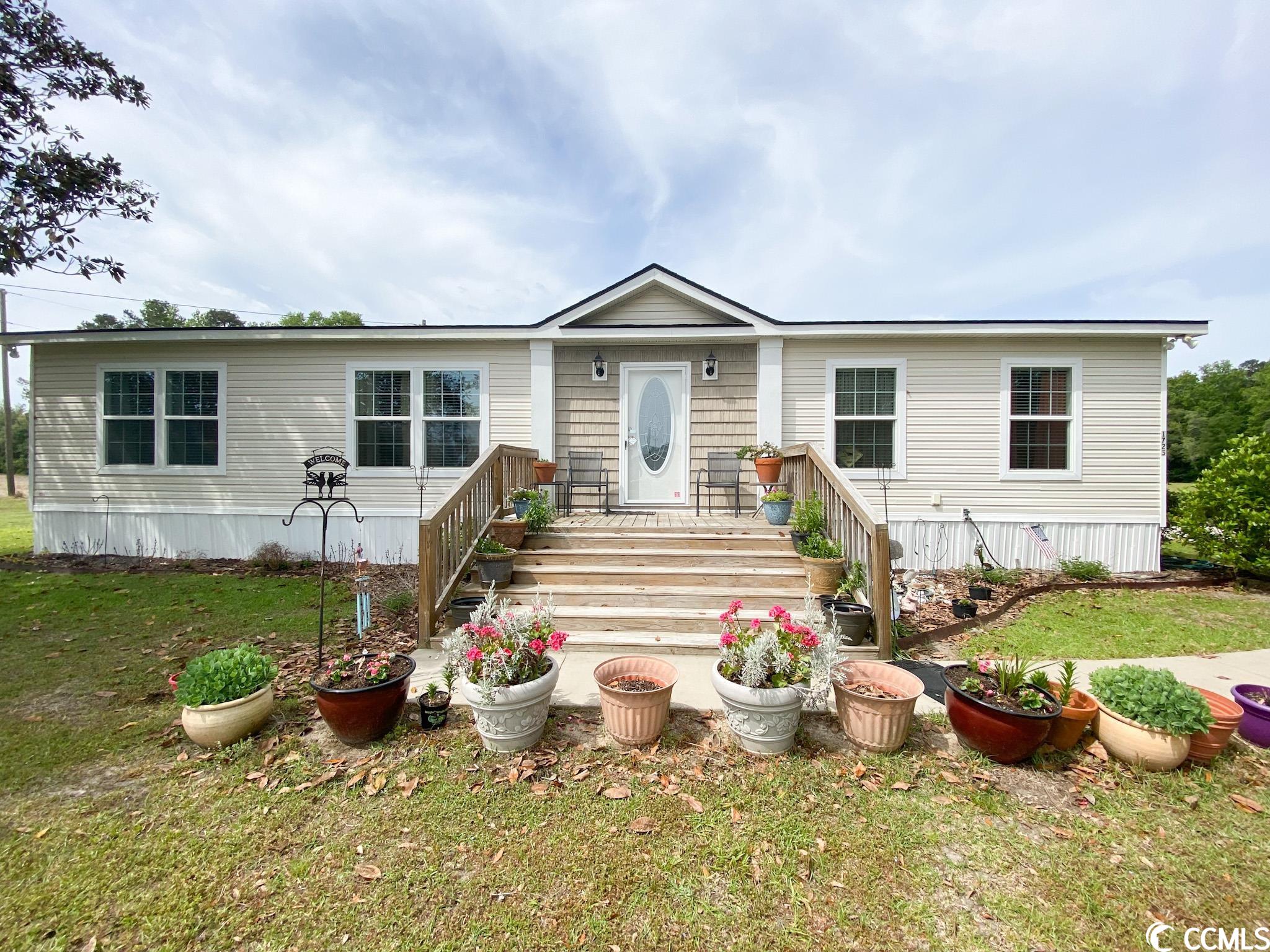1725 Blanche Dr. Hemingway, SC 29554