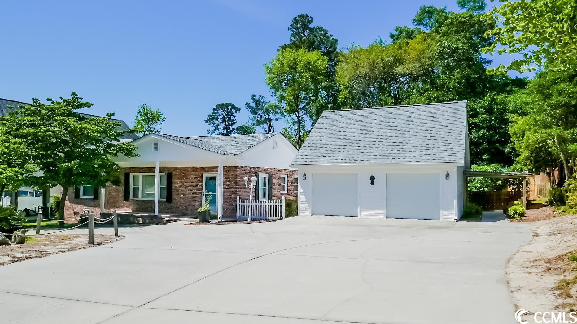 4406 Lakeside Dr. Little River, SC 29566