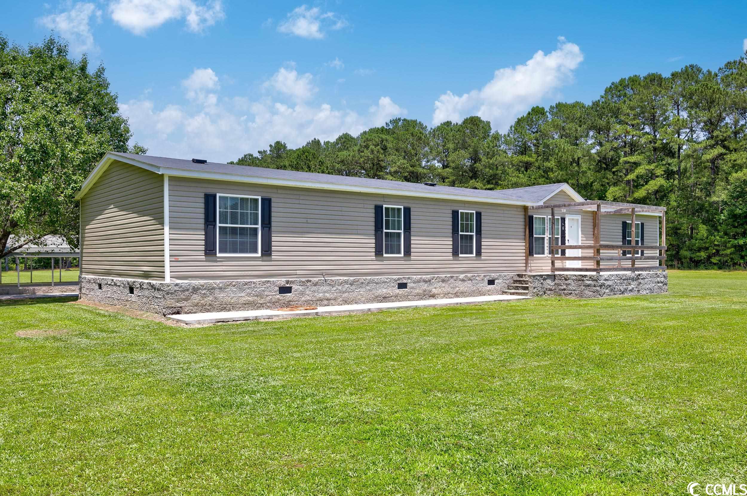 373 Saint Ives Rd. Longs, SC 29568