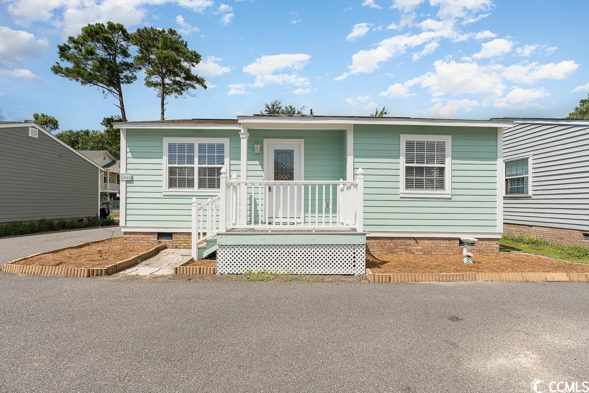 609-B 3rd Ave. S North Myrtle Beach, SC 29582