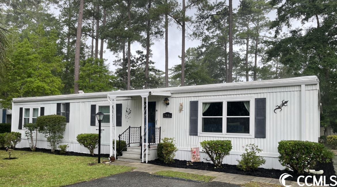 lovely 3 bedroom 2 bath home located in the 55+ community of ocean pines (formerly jensens). situated just over a mile golf cart ride to the beach  and near all of the wonderful amenities that murrells inlet has to offer including fine dining, shopping , the marsh walk and health care.  the community boasts 2 community centers, a gym and two pools and a very active social schedule for residents.  this home has a heated/cooled carolina room as well as a separate screened in porch overlooking  their backyard.  shed in the backyard has electric. all measurements are approximate and the responsibility of the buyers agent and buyers to verify.