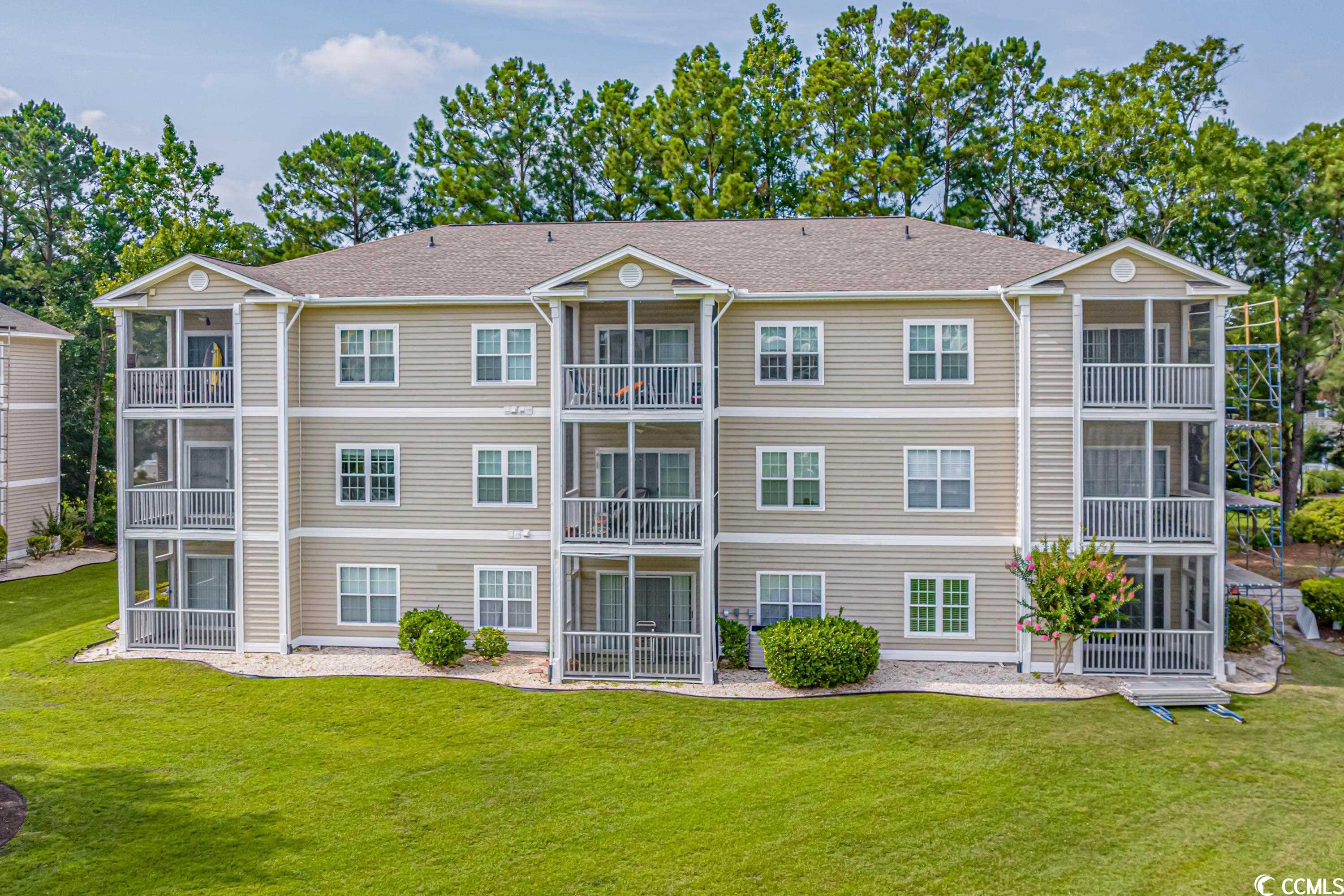 this 1st floor, two-bedroom end unit is located in murrells inlet in the courtyard at sweetwater community located east of 17 hwy bypass. this first floor end unit has assigned parking only a few steps from the front door. all new custom cabinets, granite counter tops, stainless steel appliances, hardwood floors, ceramic tile, all new interior 5 panel doors, toilets, ceiling fans and light fixtures and spacious outdoor storage unit. the hvac was replaced in 2019. the building is located at the end of the cul-de-sac which is the most private. owners enjoy outdoor pools, walking and bicycling. you can enjoy all murrells inlet has to offer which includes restaurants, beach, golf, shopping and just minutes from the airport. hoa includes building insurance, cable and wi-fi.