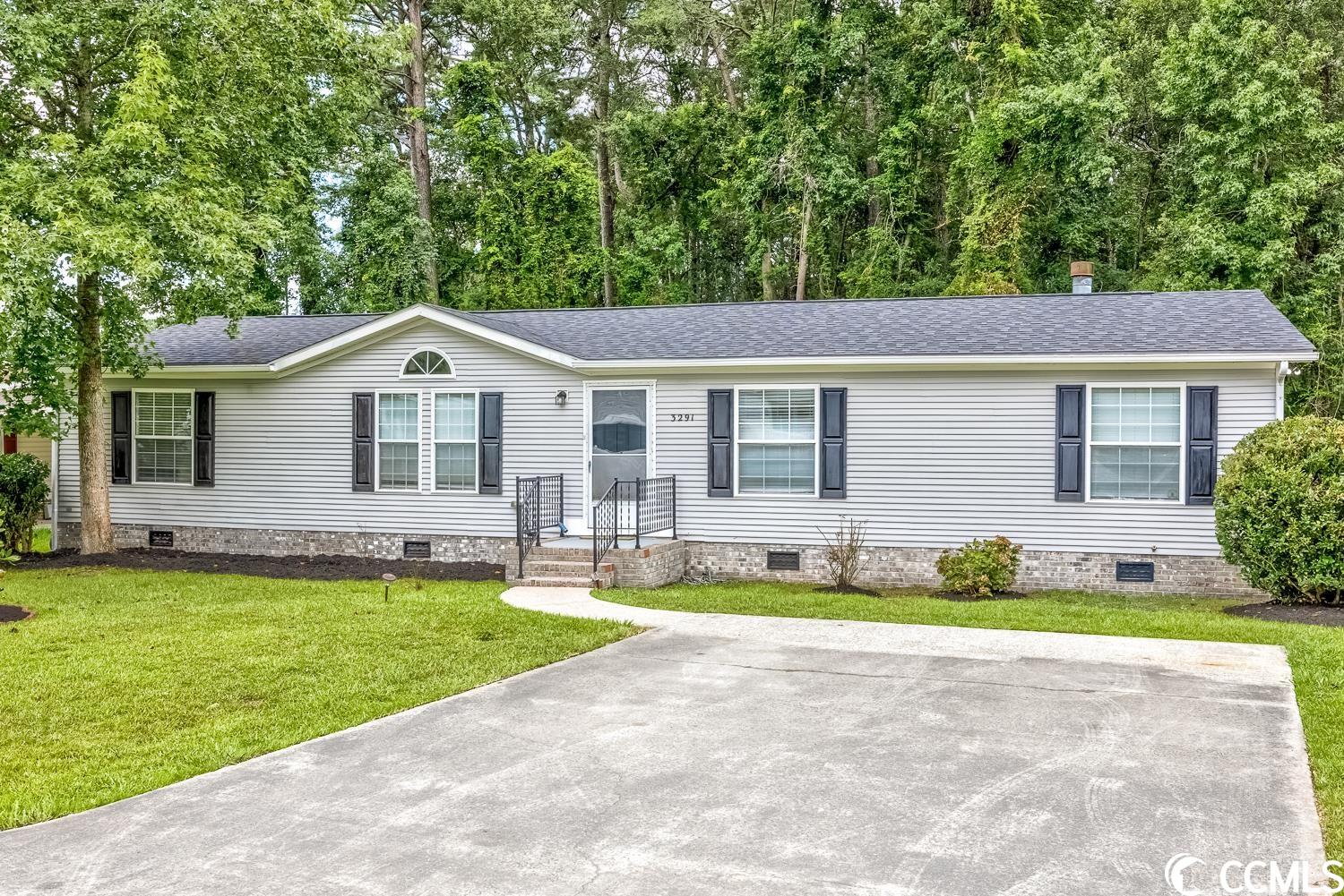 3291 Lyndon Dr. Little River, SC 29566