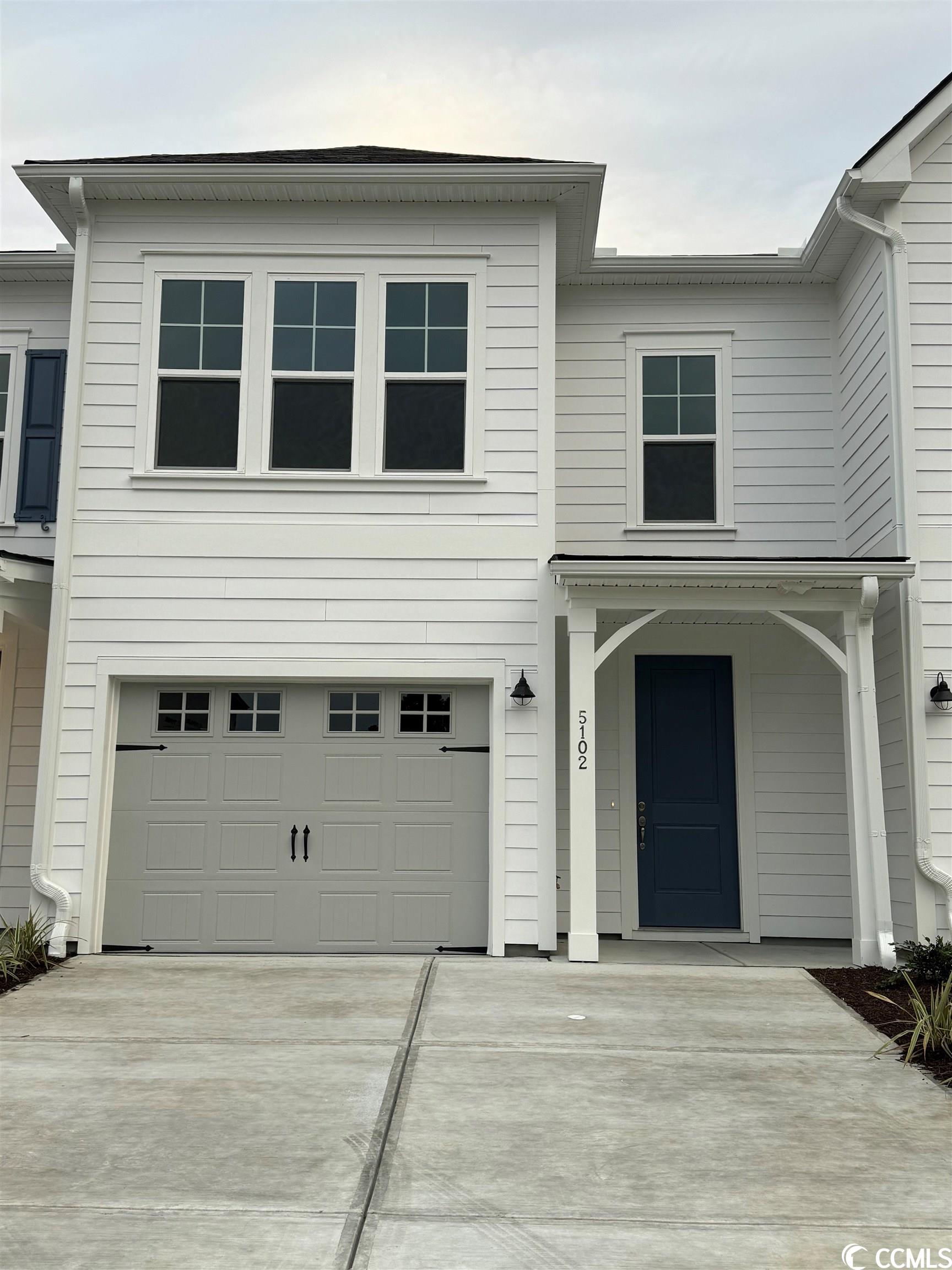 new construction ~ awesome 4br/3.5ba 3 story, 2,102 htd sqft townhome w/ 1 car garage, screened porch & back patio for grilling. the townes at barefoot located in front of barefoots' own putter's pub & driving range! this spacious townhome features first floor with foyer, 1/2 bath, open kitchen/dining/great room with 9 ft ceilings, upgraded cabinets & quartz countertops, upgraded stainless steel kitchenaid appliances (fridge not included), stainless steel under mount sink w/ moen chateau chrome faucet, garbage disposal & surface mount led lighting in kitchen, shaw restoration laminate in foyer, kitchen, dining, great room & 2nd floor hallway, ceramic tile in laundry & baths, engineered marble countertops & elongated water saver toilets in baths, shaw stain resistant carpet in bedrooms, 2nd floor boasts the owner's suite with walk-in closet, en suite bath with double sink & 5' tile walk-in shower, laundry room, 2nd full bath with kohler sterling fiberglass tub/shower combo & 2 additional bedrooms and the 3rd floor finishes off this amazing townhome with it's own private 13'.5" x 13'.7" bedroom and full bath! this great townhome also includes screens on all windows, schlage deadbolts on all exterior doors & pull down attic stairs! on top of all this, the townes at barefoot owners get to enjoy barefoot resort's awesome amenities which are 2nd to none & include 4 championship golf courses with 2 multi-million dollar clubhouses, an awesome driving range with adjacent bar & grill, greg norman golf academy, a private beach cabana (newly renovated) with seasonal shuttle service, a 15,000sq ft saltwater pool on the marina, restaurants, a market, walking trails, private pools for each community and so much more! barefoot resort is located adjacent to barefoot landing, is close to the beach w/ the beautiful atlantic ocean & 60 miles of white sand and all of the shopping, dining, entertainment, golf, area attractions and all that the beach has to offer! whether your primary residence, an investment, or your vacation get-a-way, don't miss ~ come live the dream!