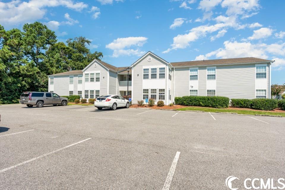 fantastic first floor 3 bedroom 2 bath unit in hampton greens at deerfield available. kitchen has been updated with cabinets and countertops for plenty of storage as well as counter space for cooking. enjoy the openness of the living room, dining area and carolina room. large owners suite has two closets - one is a large walk in. this unit has a laundry room with washer and dryer. super convenient location in the building park close to unit for ease of carrying things in and out or walk right out to the pool. shopping, entertainment, airport, beaches just minutes to everything the grand strand has to offer!