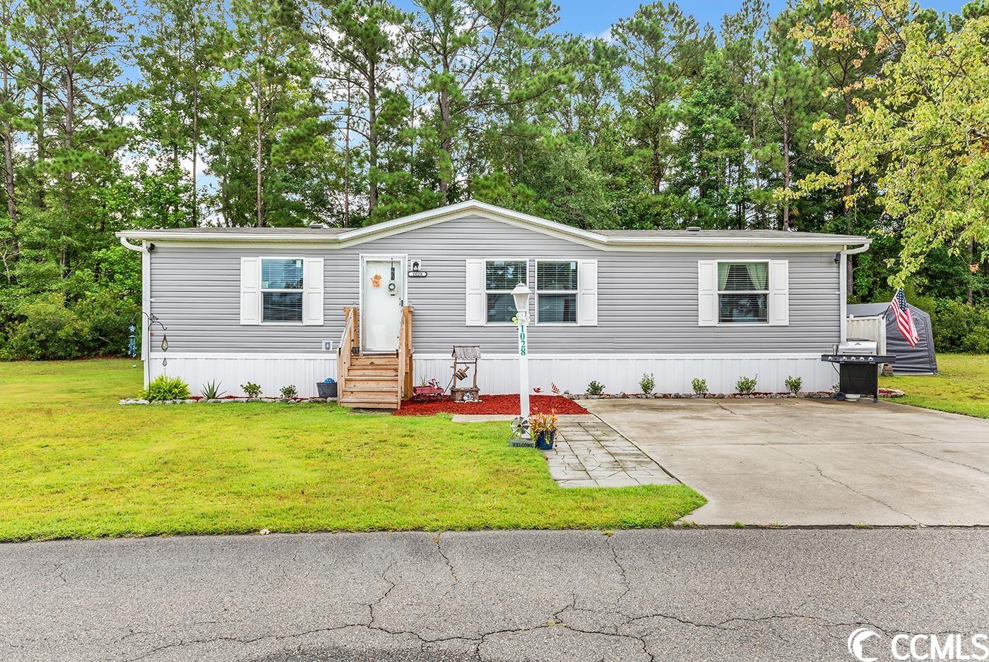 welcome home to this spacious 3-bedroom, 2-bathroom mobile home nestled in the serene community of conway plantation. this home was built in 2023. located in a tranquil neighborhood, conway plantation offers a serene escape while being conveniently close to schools, shopping centers, and major roadways.  this mobile home presents a fantastic opportunity for those seeking a comfortable and affordable living option. whether you're a first-time buyer, downsizing, or looking for an investment property, this is a must-see!