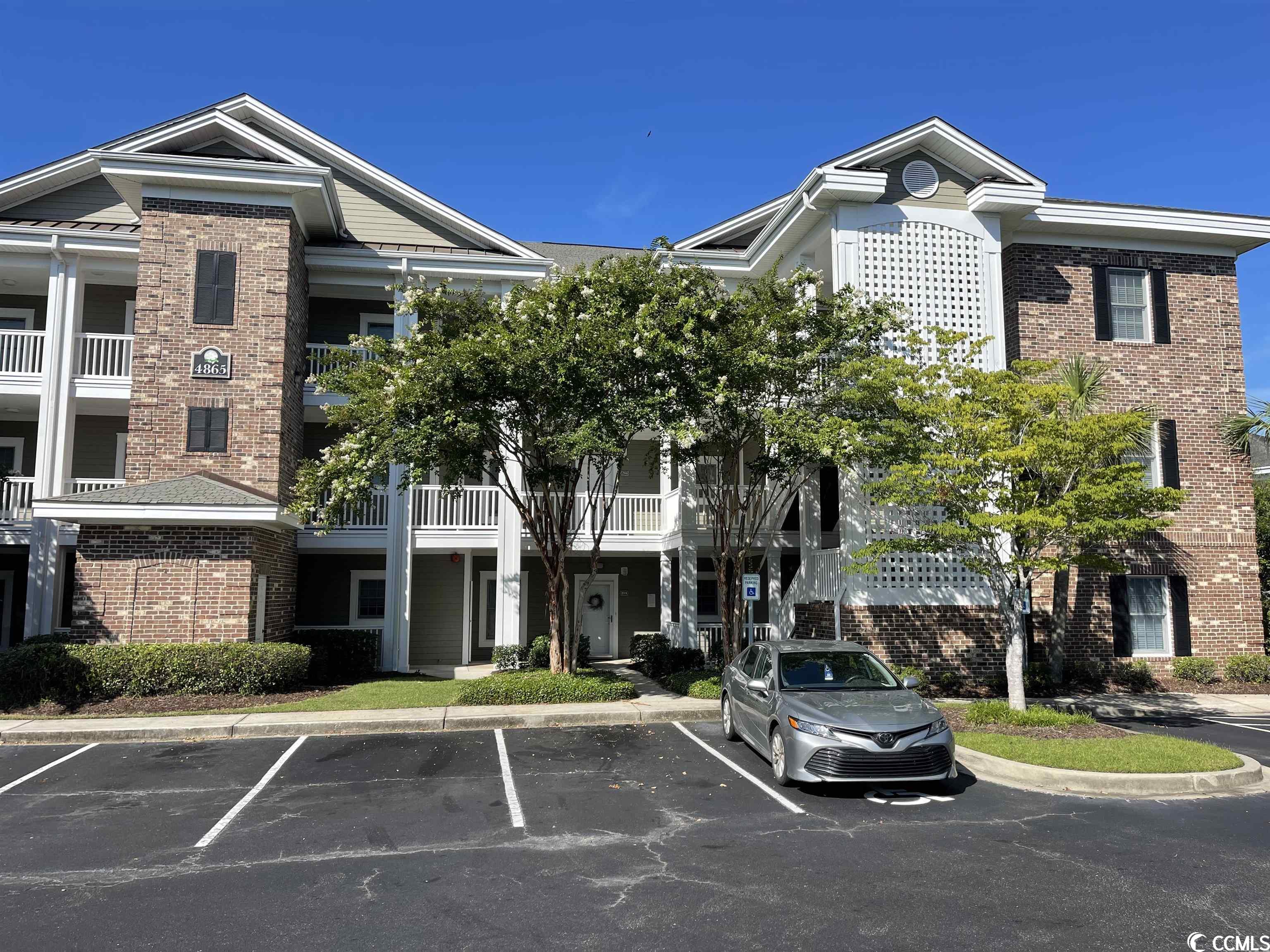 beautiful condo located in the highly sought after community of magnolia pointe.  this stunning 2 bedroom, 2 bath condo has a great open concept floor plan, fresh new carpet and is move in ready. beautifully maintained and everything you see is included. the primary bedroom features his/her walk in closets, a sunny bay window and an ensuite bathroom with a tub/shower combo. the second bedroom provides convenient access to the hall bath and a full size washer and dryer.  great kitchen with excellent entertainment space featuring a large peninsula island and bar seating. sliding doors in the living area provide great natural light and access to the private patio that provides stunning sunset views.  the unit is located on the 2nd floor and the building has an elevator for convenience.  located in a gorgeous golf course community with a swimming pool and is in the heart of myrtle beach.  less than 5 minutes from the golf course, beach, broadway at the beach, restaurants and entertainment venues.  the condo sleeps 6 comfortably and the quiet community offers a wonderful quiet place to live or a successful investment opportunity.