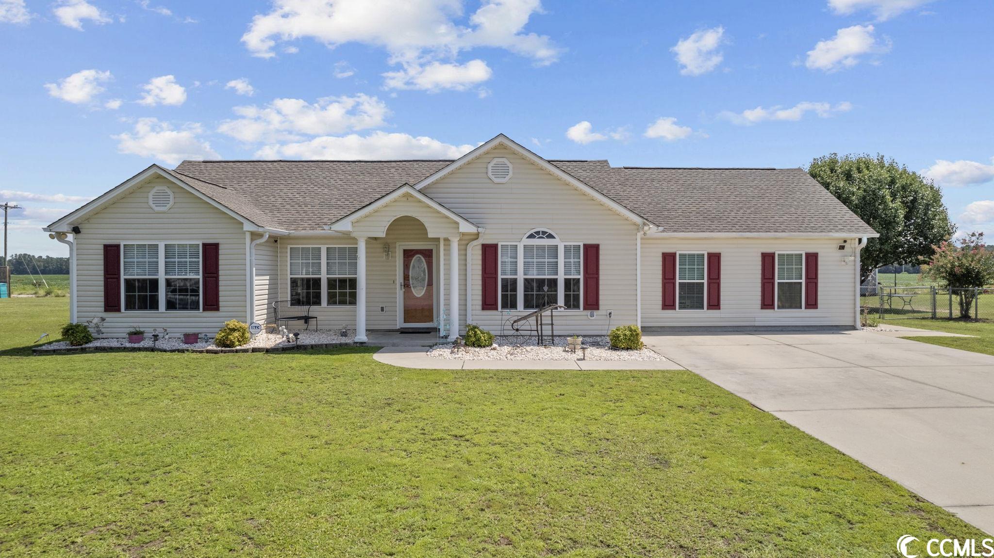 212 Sweetbay Magnolia St. Loris, SC 29569