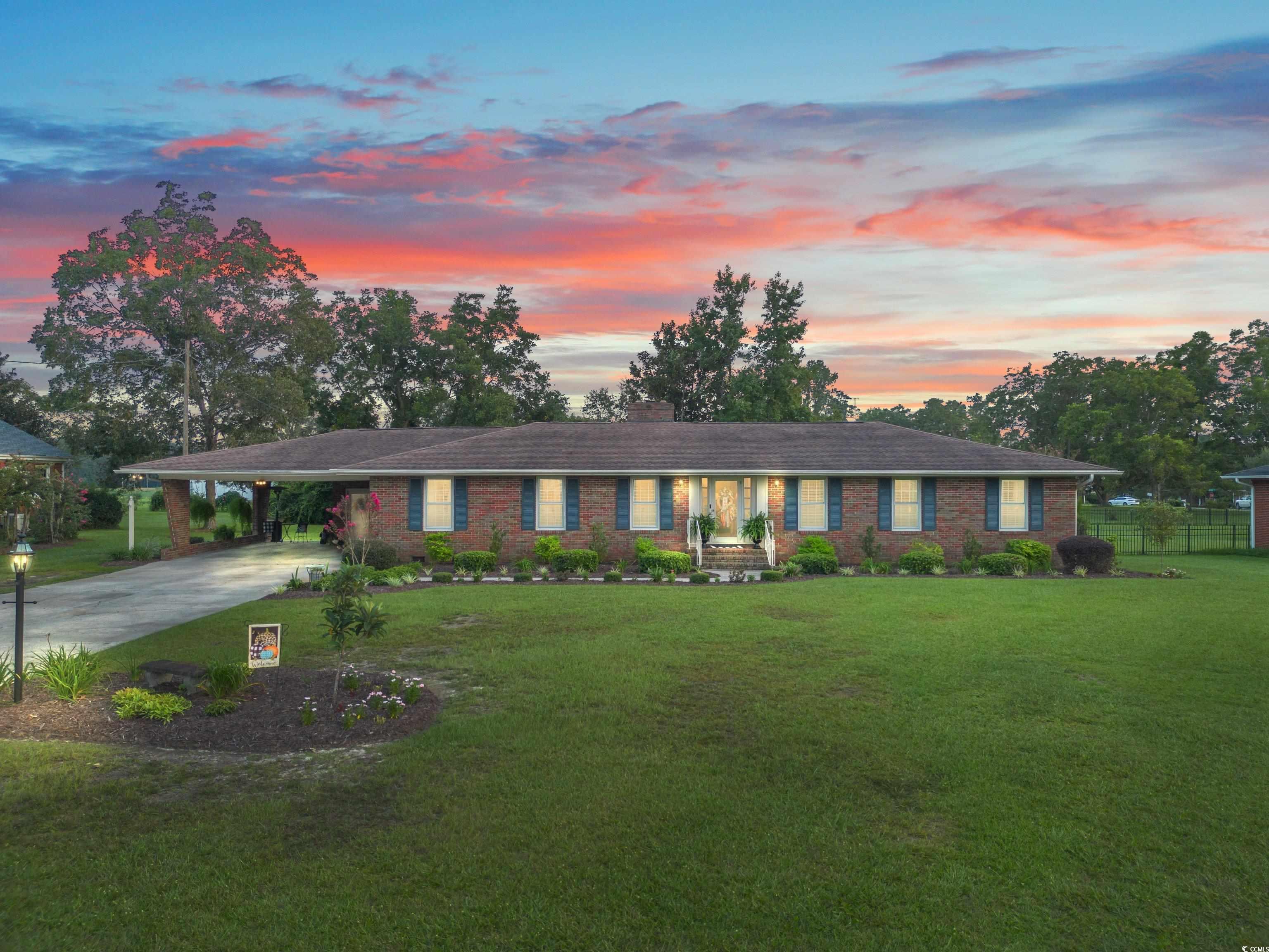 5416 Main St. Loris, SC 29569