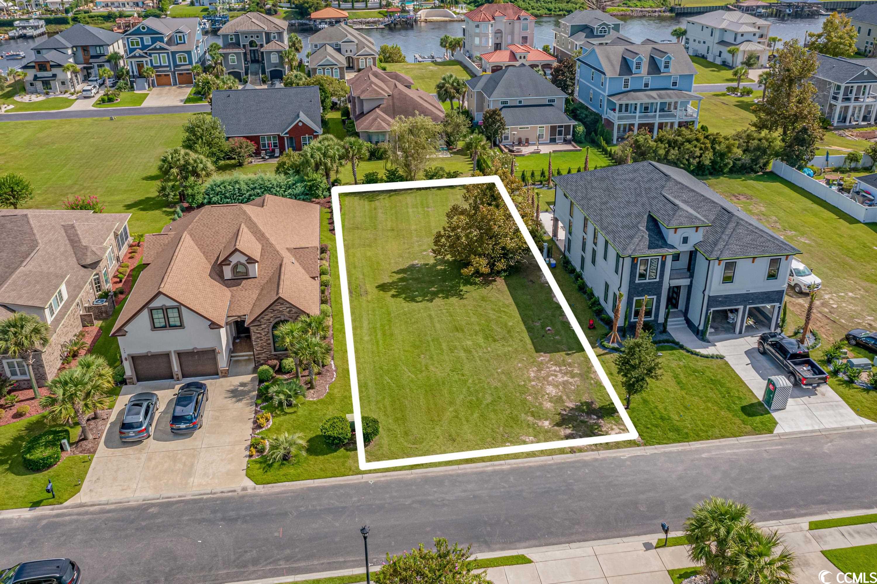 946 Shipmaster Ave. Myrtle Beach, SC 29579