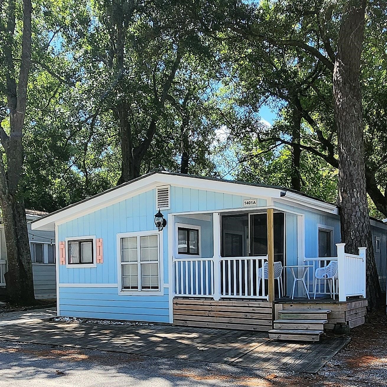 located in the family friendly community of ocean lakes, with easy access to local parks and amenities, this small gem of a house is just waiting for you to make it your own. don't miss the opportunity to call this delightful 2-bed, 2-bath house your forever home!