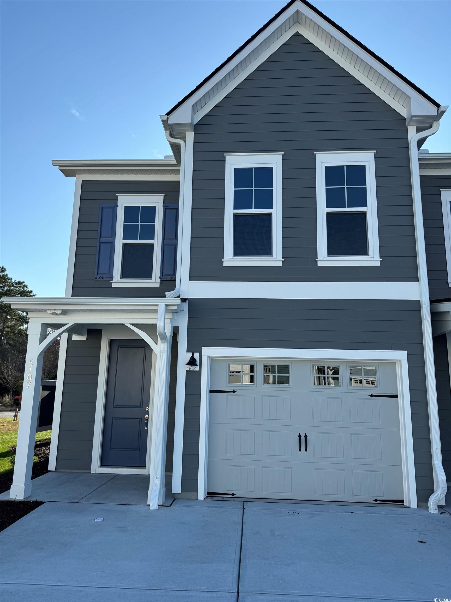 new construction ~ awesome 3br/2.5ba 2 story, 1,672 htd sqft townhome w/ 1 car garage, screened porch & back patio for grilling. the townes at barefoot located in front of barefoots' own putter's pub & driving range! this spacious townhome features first floor with foyer, 1/2 bath, open kitchen/dining/great room with 9 ft ceilings, upgraded cabinets & quartz countertops, upgraded stainless steel whirlpool appliances (fridge not included), stainless steel under mount sink w/ moen chateau chrome faucet, garbage disposal & surface mount led lighting in kitchen, shaw restoration laminate in foyer, kitchen, dining, great room & 2nd floor hallway and bedrooms, ceramic tile in laundry & baths, engineered marble countertops & elongated water saver toilets in baths, 2nd floor boasts the owner's suite with walk-in closet, en suite bath with double sink & 5' tile walk-in shower, laundry room, 2nd full bath with kohler sterling fiberglass tub/shower combo & 2 additional bedrooms. this great townhome also includes screens on all windows, schlage deadbolts on all exterior doors & pull down attic stairs! on top of all this, the townes at barefoot owners get to enjoy barefoot resort's awesome amenities which are 2nd to none & include 4 championship golf courses with 2 multi-million dollar clubhouses, an awesome driving range with adjacent bar & grill, greg norman golf academy, a private beach cabana (newly renovated) with seasonal shuttle service, a 15,000sq ft saltwater pool on the marina, restaurants, a market, walking trails, private pools for each community and so much more! barefoot resort is located adjacent to barefoot landing, is close to the beach w/ the beautiful atlantic ocean & 60 miles of white sand and all of the shopping, dining, entertainment, golf, area attractions and all that the beach has to offer! whether your primary residence, an investment, or your vacation get-a-way, don't miss ~ come live the dream!