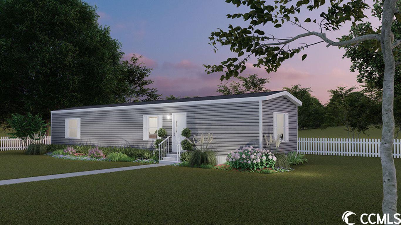 453 East Bank Dr. Garden City, SC 29576