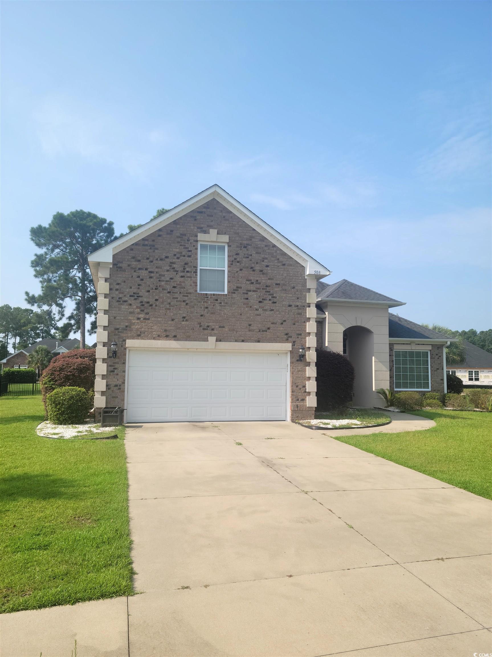 this home brings to the market a  beatuiful pond view ! stucco and brick exterior . very well maintained landscape yard. beautiful open plan with smooth ceilings . offers a nice kitchen which has granite countertops. enjoy the well lighted spacious room through out the home . master bedroom brings tray ceiling with bath that has double vanity , garden tub , walk-in shower, and a huge walk -in cloaet.located in the front room is a nice space that can be used as office/ library.this is a must see !