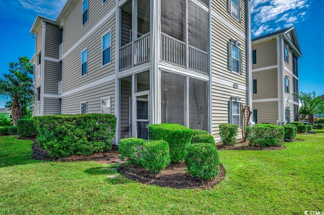 ground floor, corner unit located just a short drive to the beach, shopping, restaurants and entertainment along the grand strand. this 2 br/2 ba condo located in cross gate villas is one you don't want to miss.