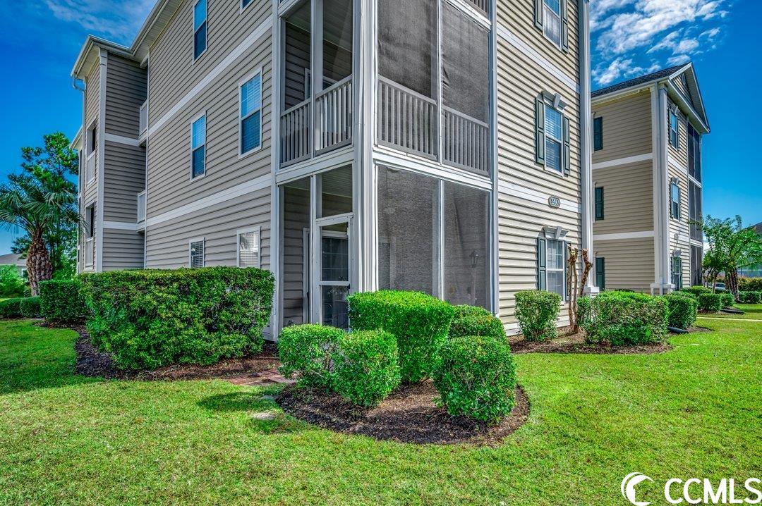 ground floor, corner unit located just a short drive to the beach, shopping, restaurants and entertainment along the grand strand. this 2 br/2 ba condo located in cross gate villas is one you don't want to miss.