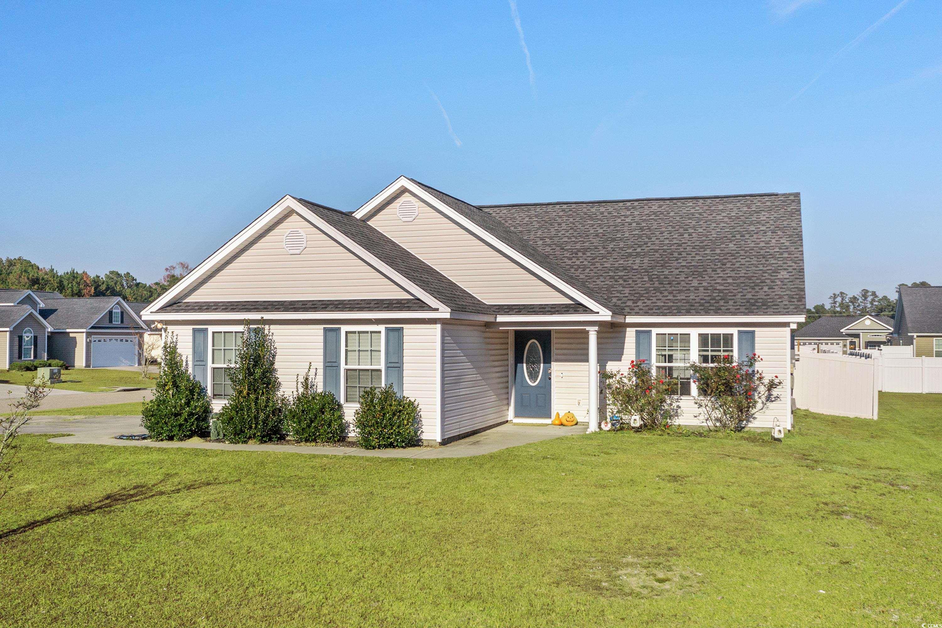 you don't want to miss this home in the desirable corbin estates community! just 15 minutes from downtown conway this adorable home features 3 bedrooms and 2 bathrooms. the master bedroom has beautiful tray ceilings and a large walk-in closet. it's also located on a corner lot with a fenced in yard offering plenty of space for entertaining and for your furry friends. the pool in the yard conveys and is perfect for those hot summer days. the neighborhood is also conveniently located to hwy 501 & hwy 22 allowing for quick access to the beaches. don't miss out - schedule your showing today!