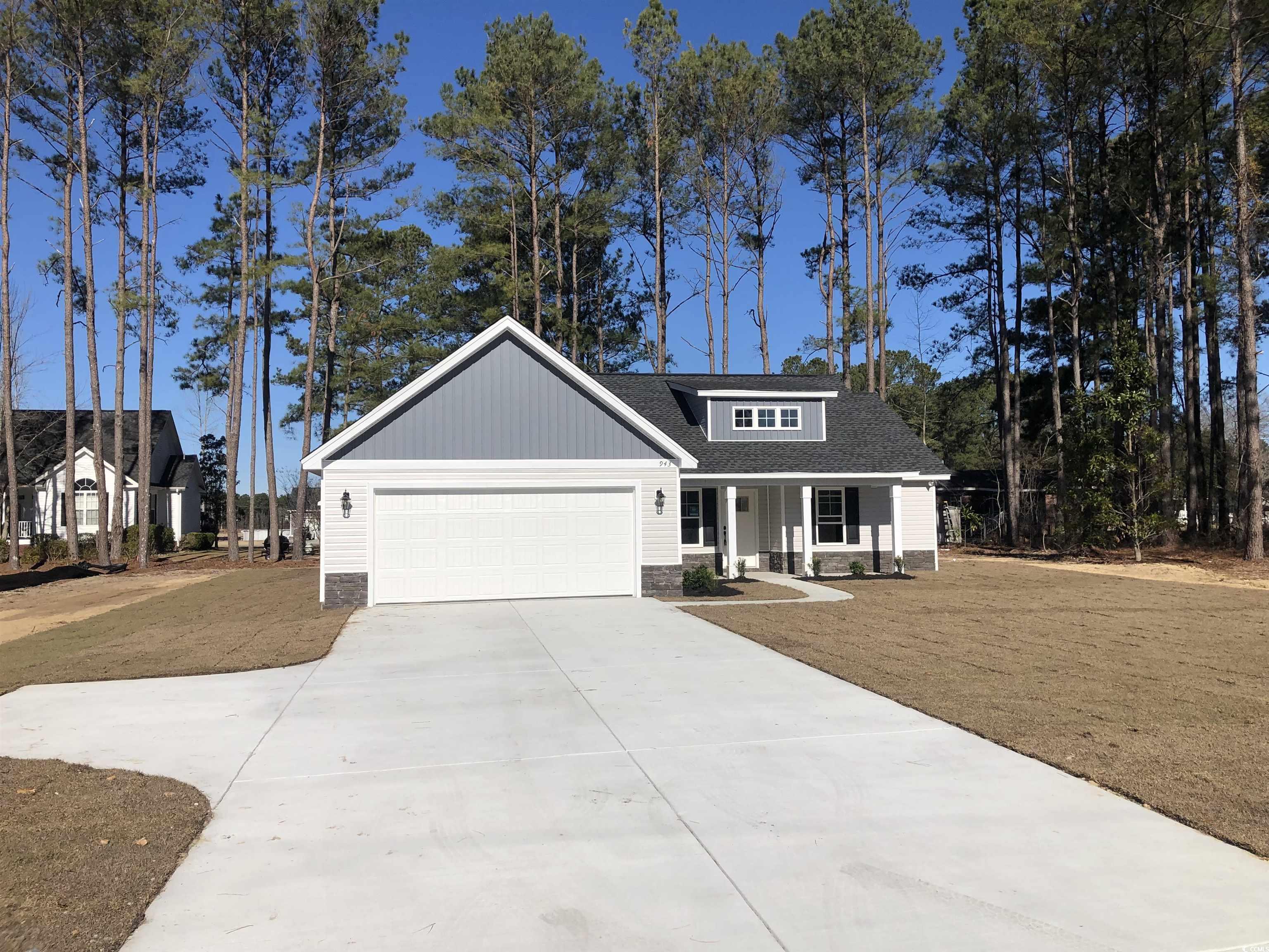 943 Barrett St. Loris, SC 29569