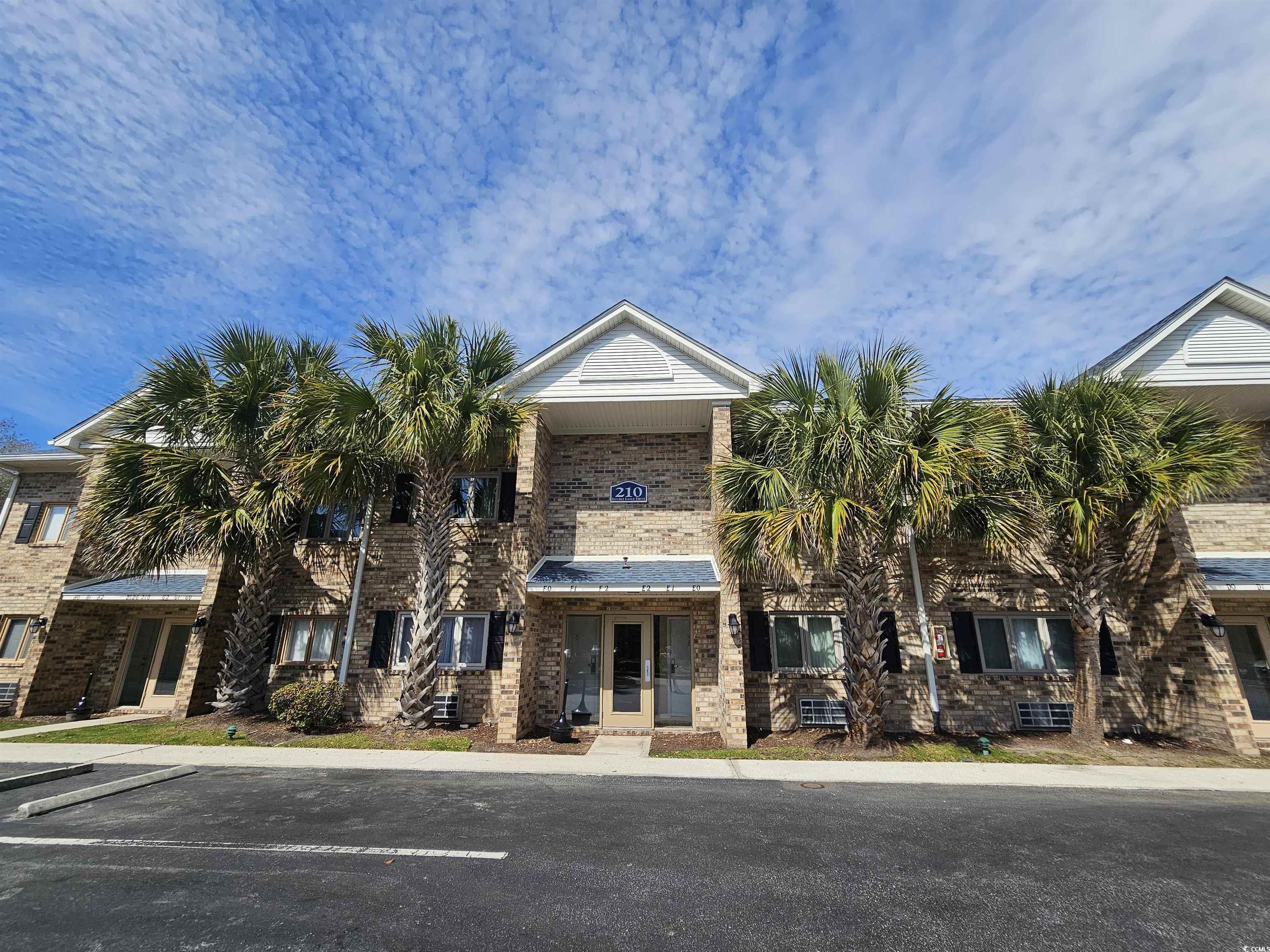 this 2 bedroom 2 bathroom lock out condo is located in grand palms resort is a great investment opportunity! short term rentals allowed. enjoy life at the beach with only being a golf cart ride away from the sand, shopping, and dining of surfside beach. the current owner is going to freshen up the paint and has already installed granite countertops.
