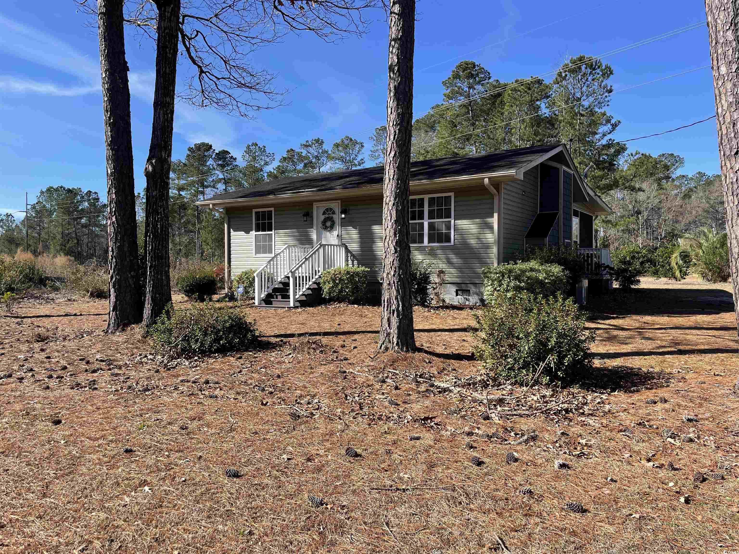 3399 Pine View Dr., Loris, SC 29569