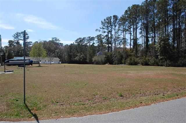 1727 Running Water Dr. Murrells Inlet, SC 29576