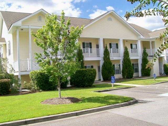 5894 Longwood Dr. UNIT #202 Murrells Inlet, SC 29576