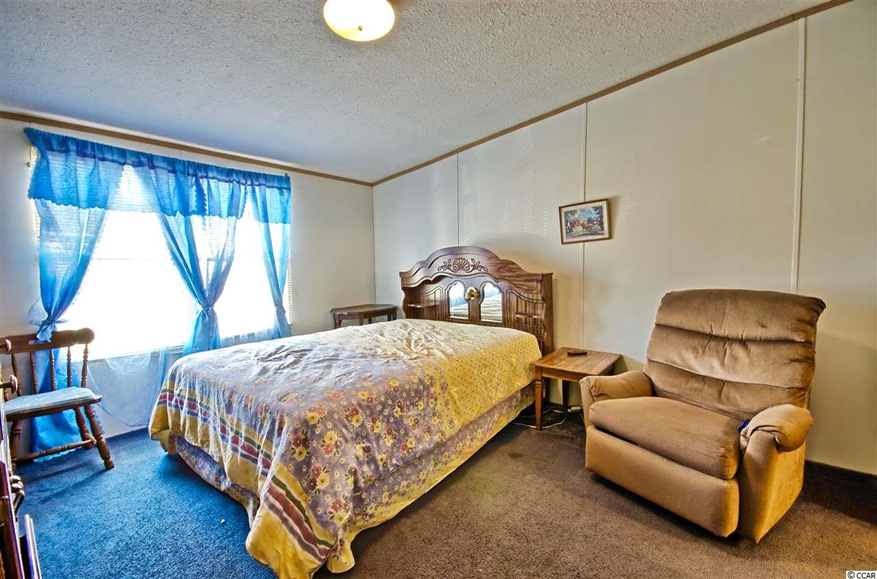 212 Calhoun Dr. Garden City, SC 29576