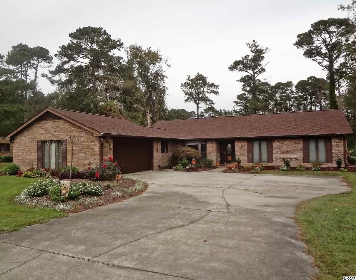 17 Brassie Dr. Carolina Shores, NC 28467