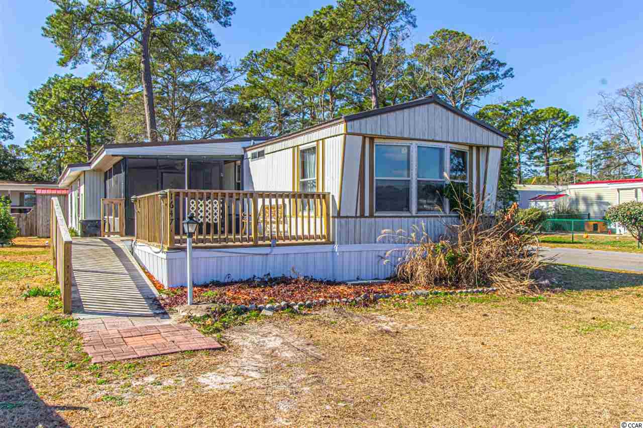 1647 Crystal Lake Dr. Myrtle Beach, SC 29575