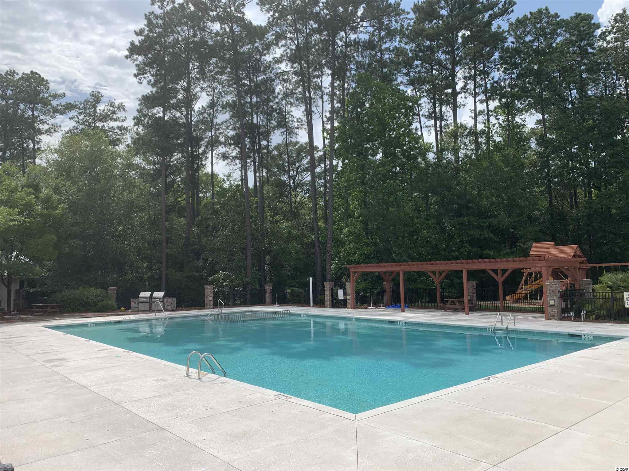 375 Woody Point Dr.