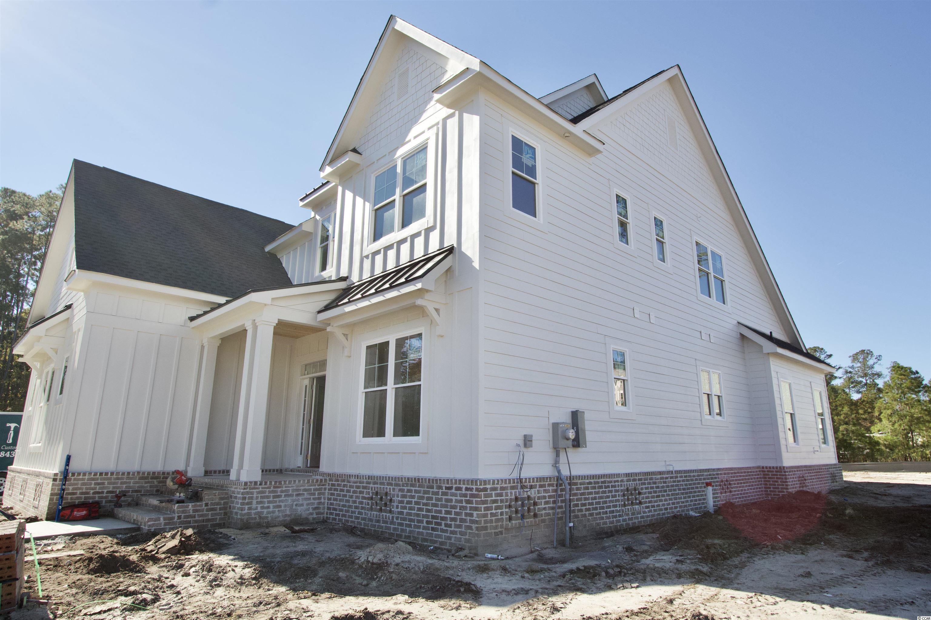 375 Woody Point Dr.