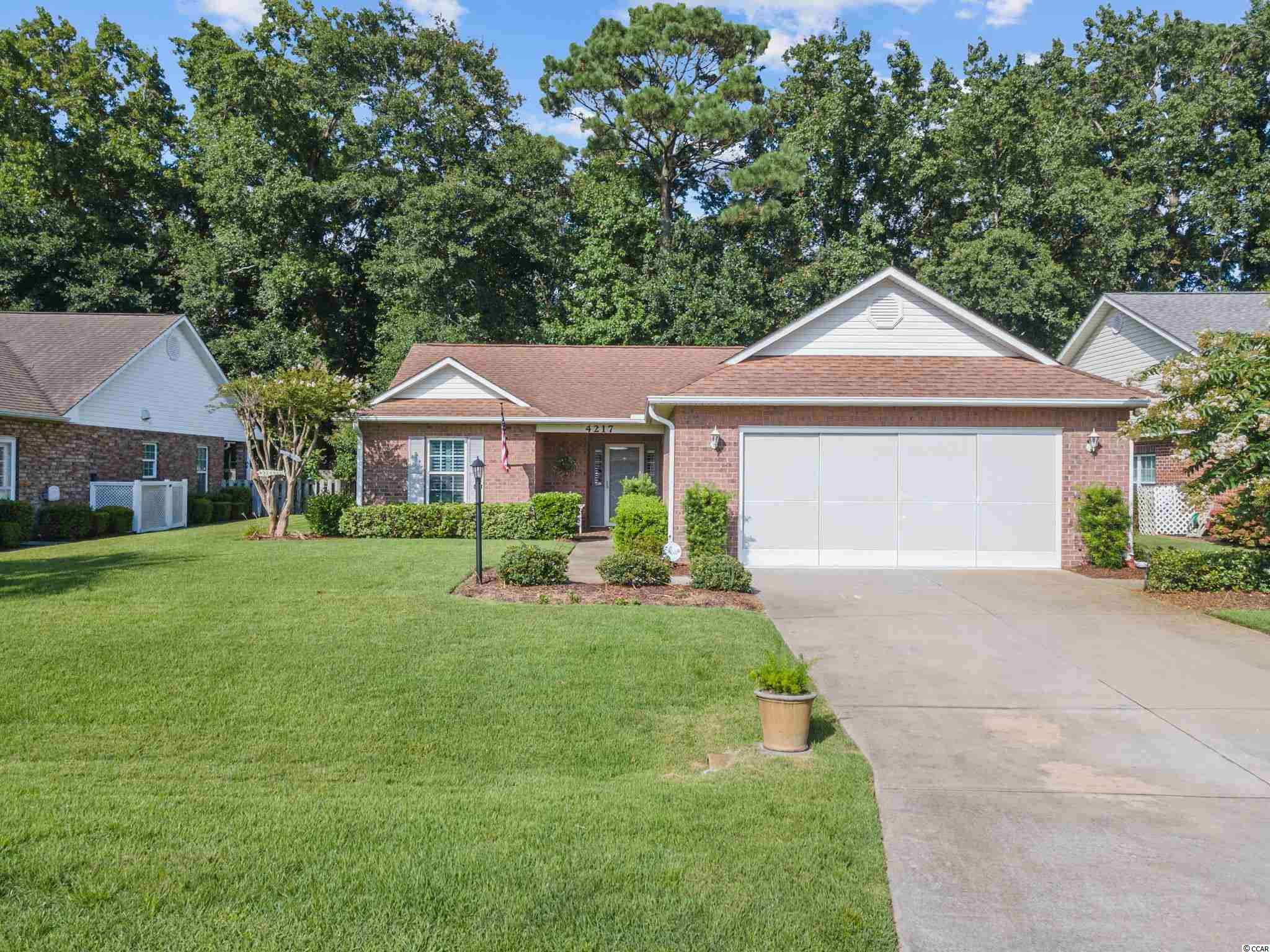 4217 Ravenwood Dr. Little River, SC 29566