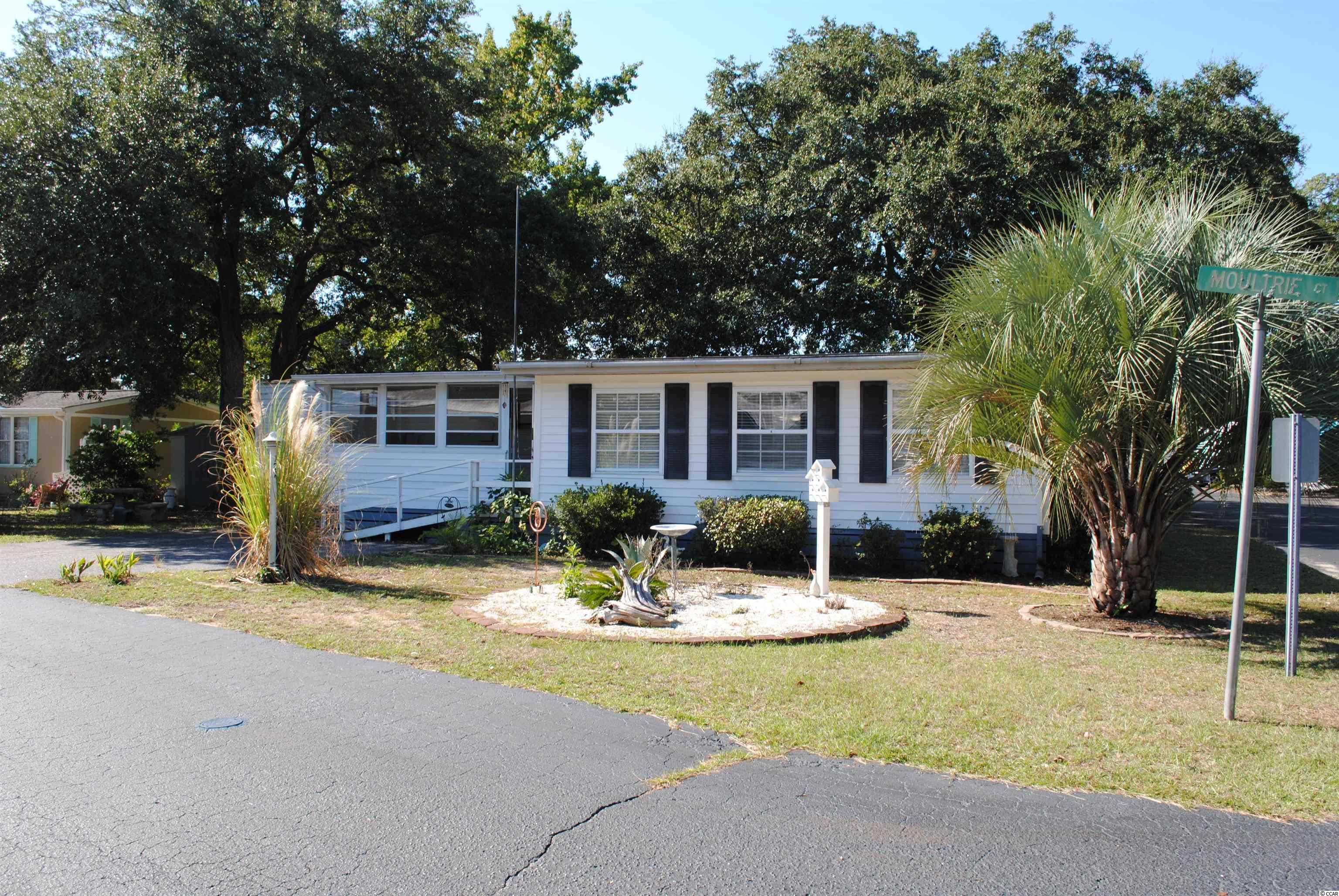 127 Moultrie Ct. Murrells Inlet, SC 29576
