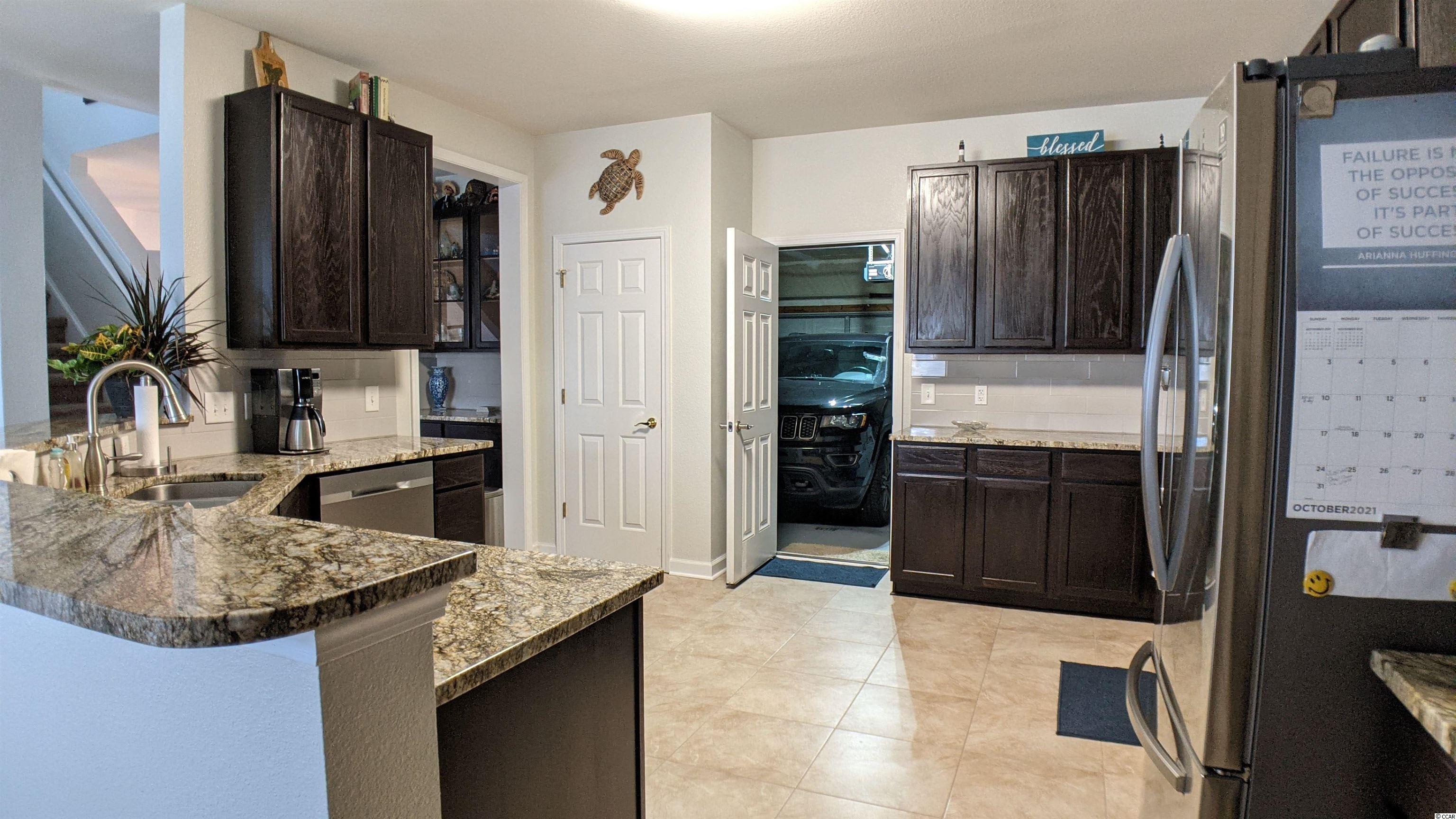 828 Indian Wood Ln.