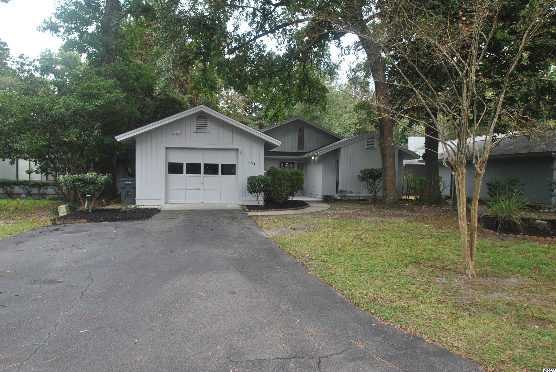 954 Oakwood Ln. Myrtle Beach, SC 29572