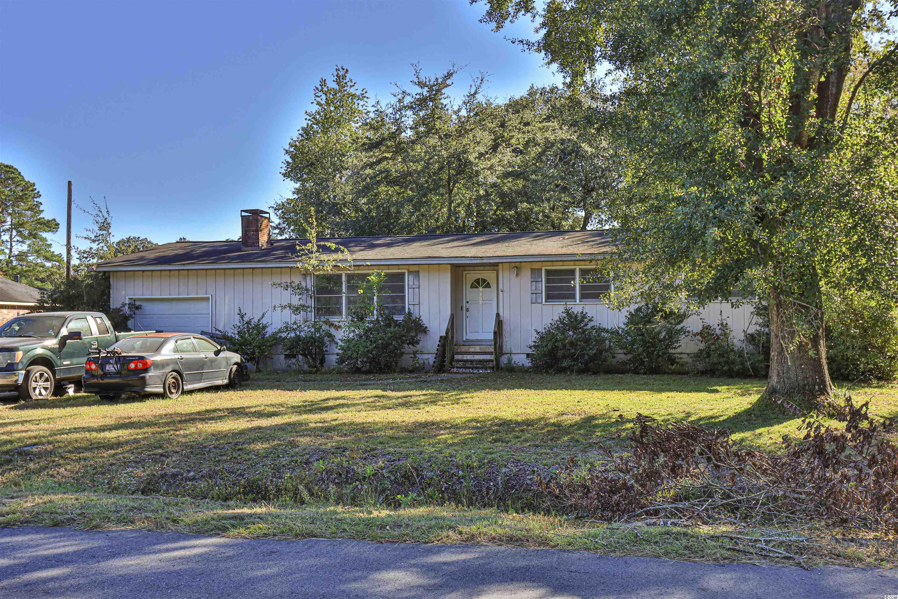 3307 Betty St.
