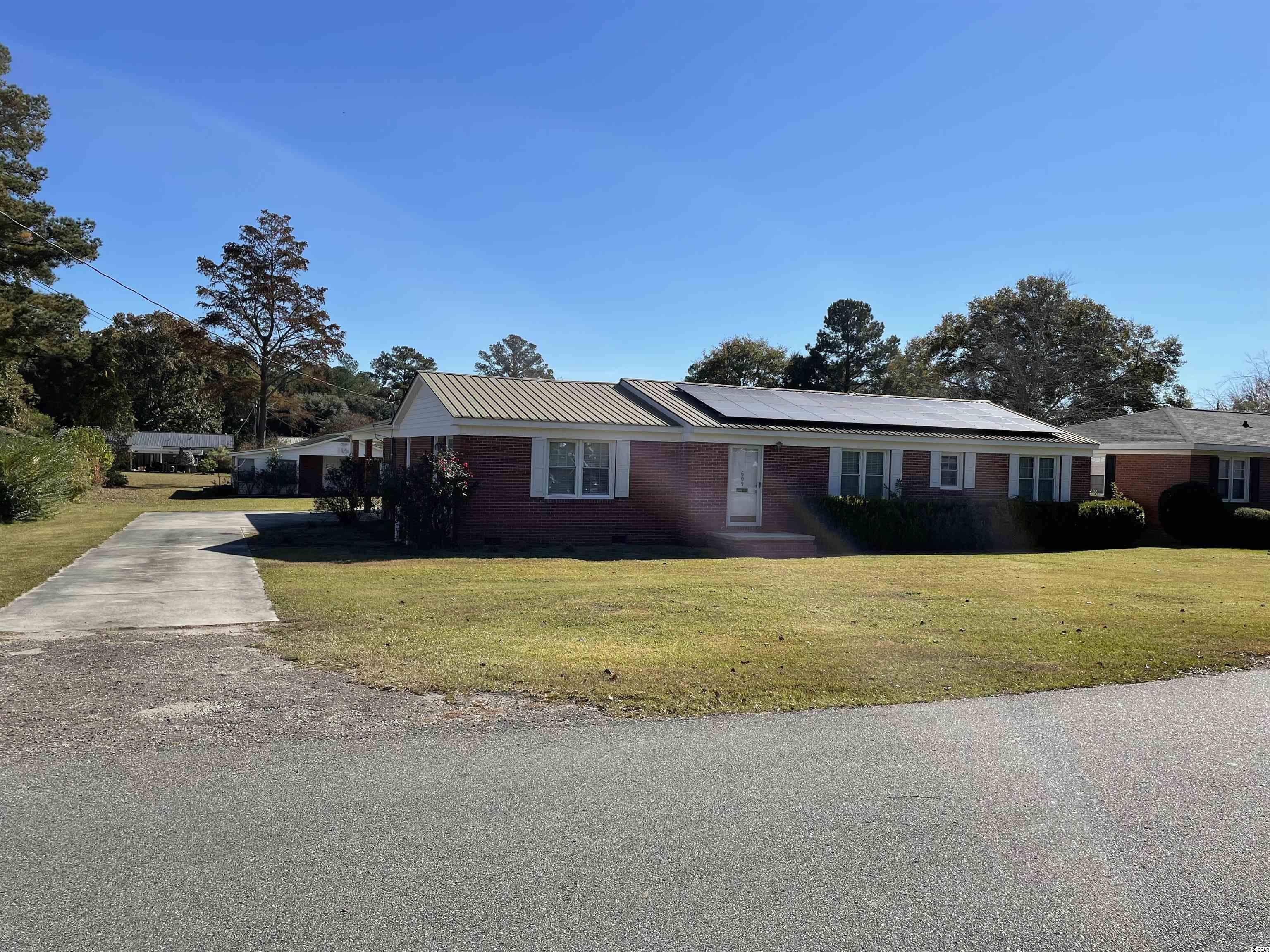 609 S Cedar Ave. Andrews, SC 29510