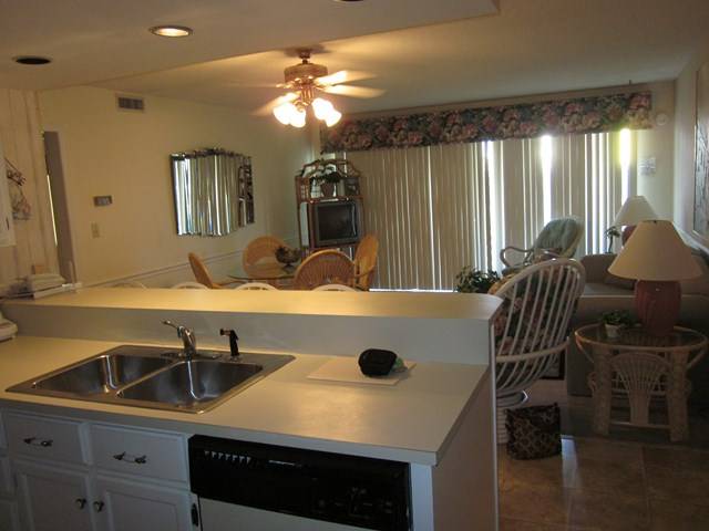 107 S Ocean Blvd. UNIT #101 North Myrtle Beach, SC 29582