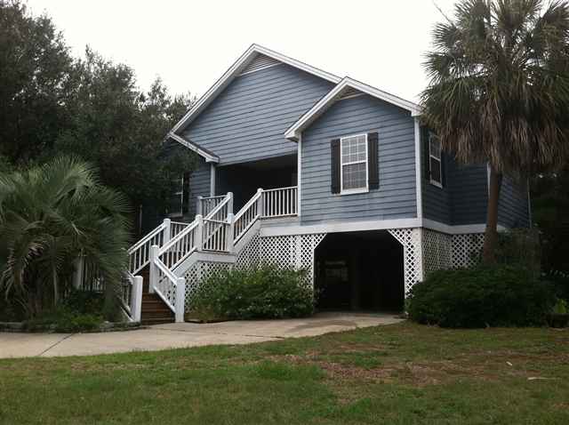 723 Elizabeth Dr. Murrells Inlet, SC 29576