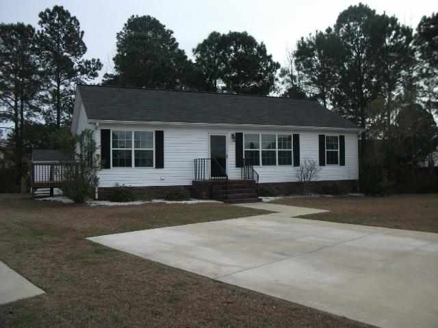 292 Stone Throw Dr. Murrells Inlet, SC 29576