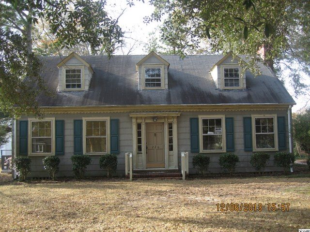 226 Lake Dale Ave. Lake City, SC 29560