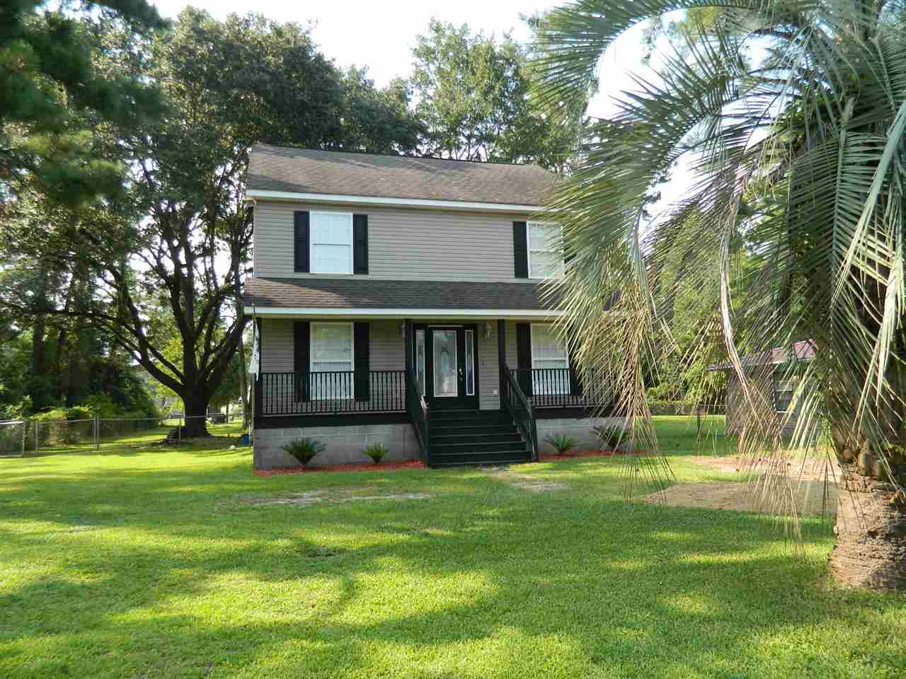 123 Waccamaw Rd. Georgetown, SC 29440