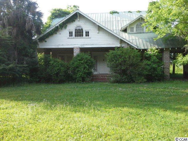 226 Oak St. Mcclellanville, SC 29458