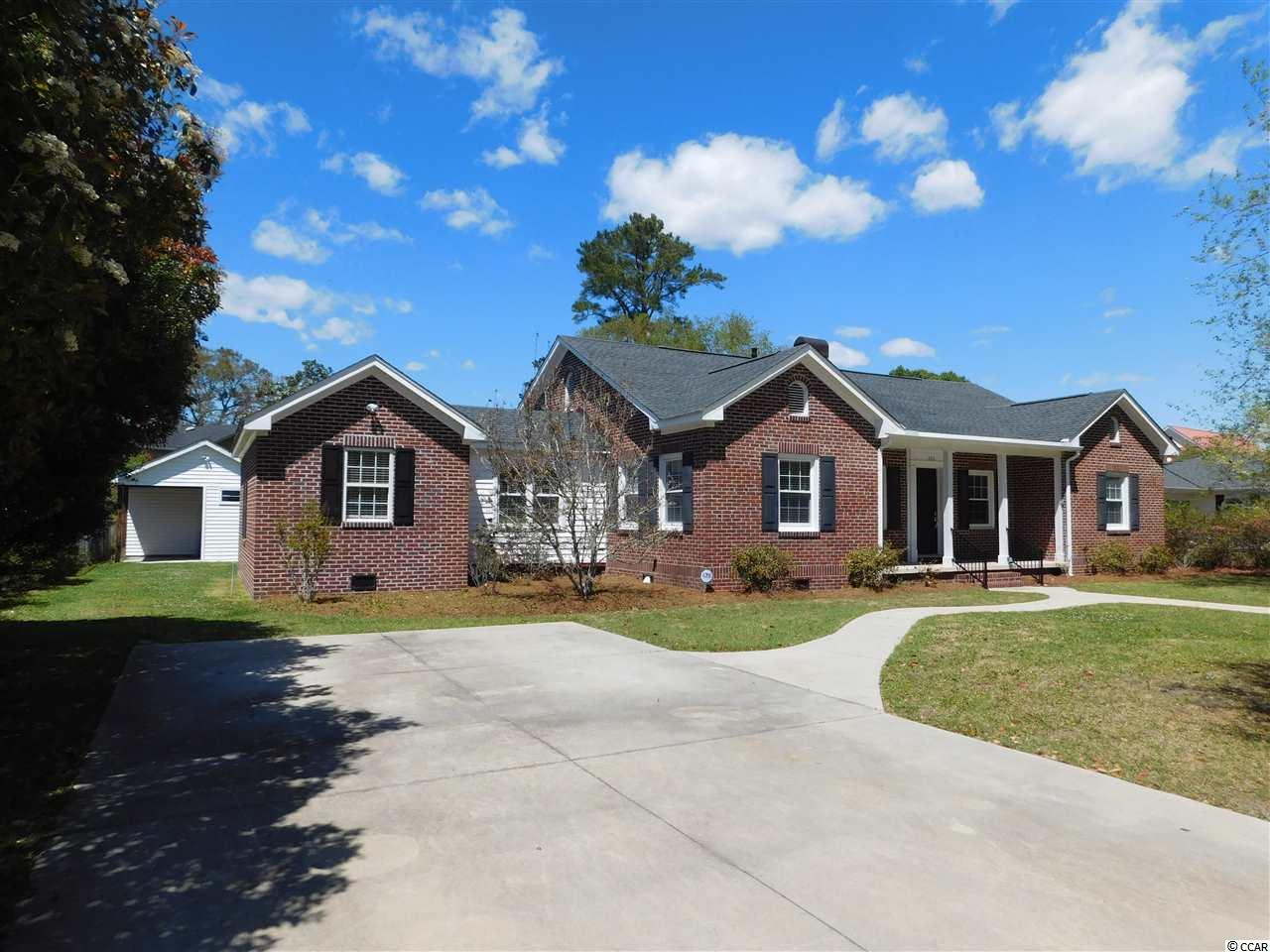 402 Lakeland Dr. Conway, SC 29526