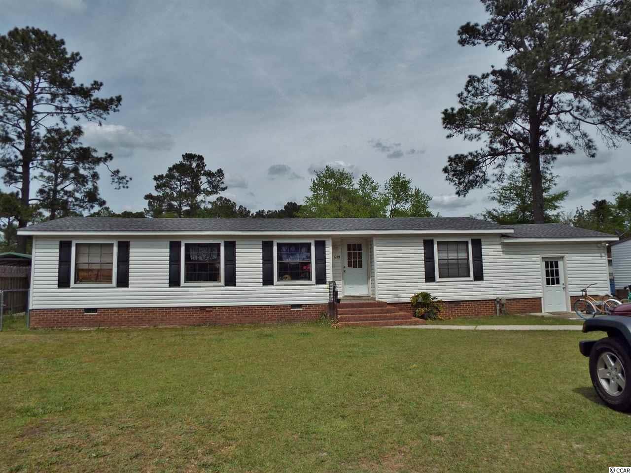 629 Lesia Ln. Conway, SC 29526