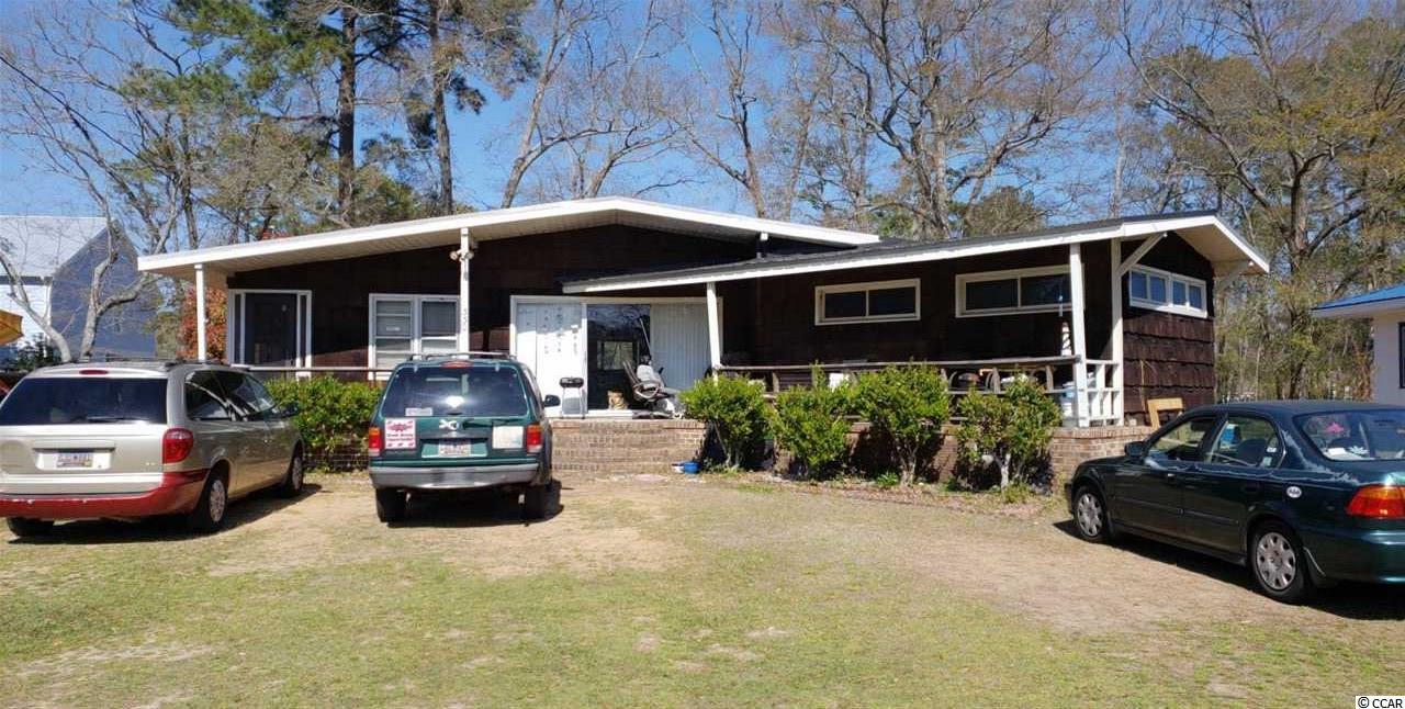 330 Pine Ave. Garden City, SC 29576