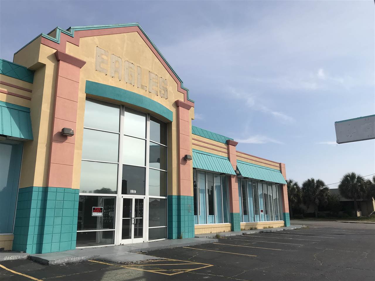 1717 N Kings Hwy. Myrtle Beach, SC 29577