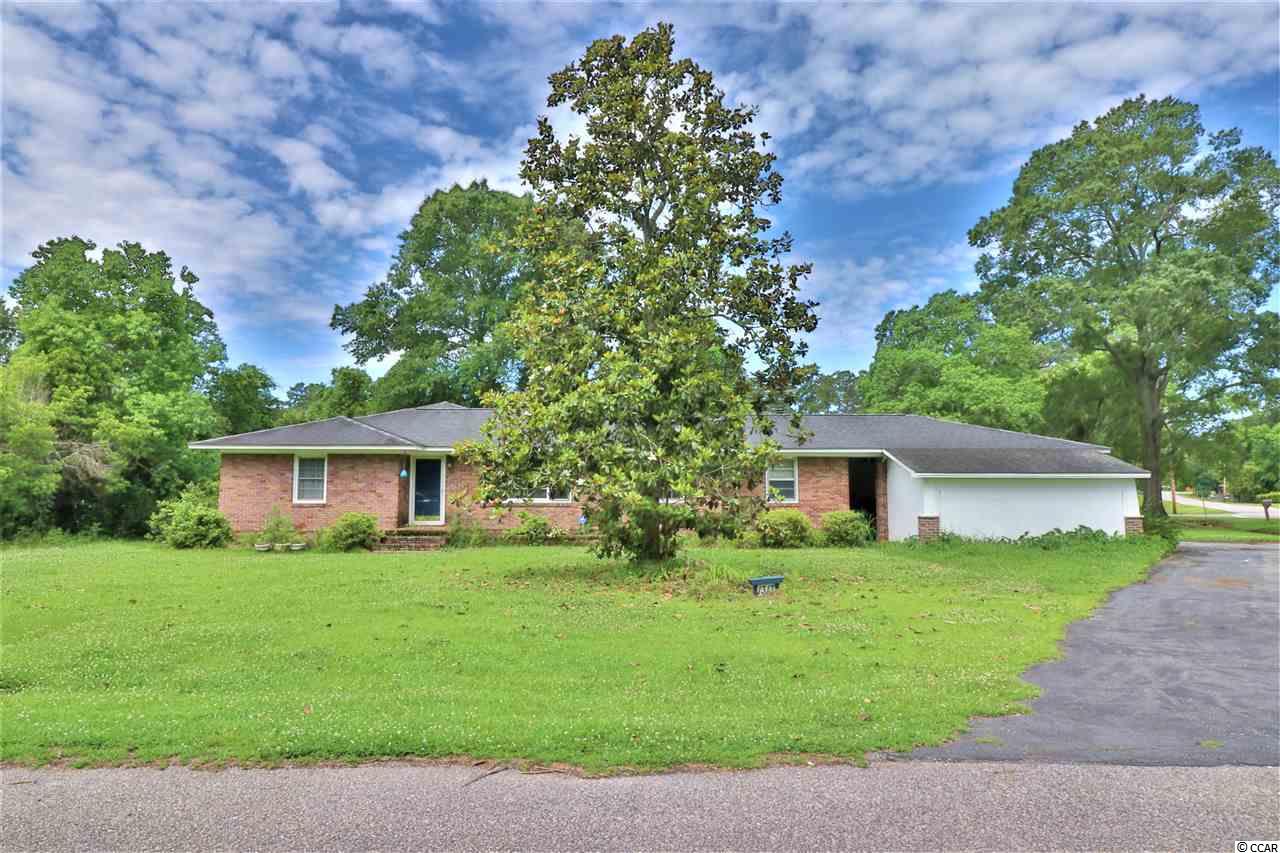 1313 Woody Ln.